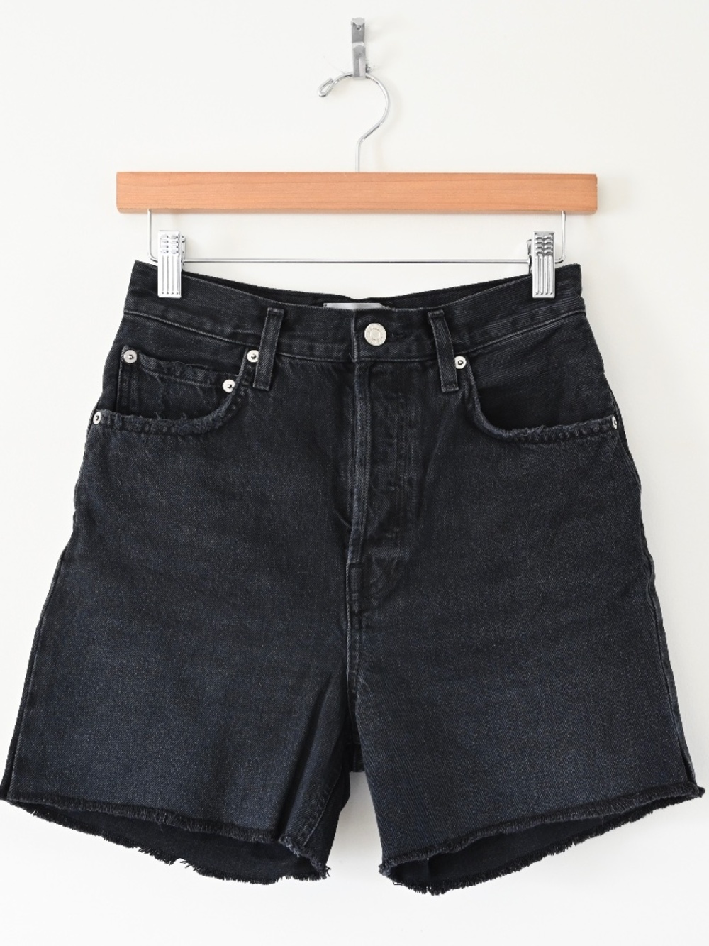 Agolde Dark Gray 90s Pinch Waist Cut Off Shorts in Nix Size 26 Raw Hem